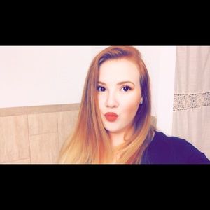 Meet your Posher, Bobbi sue